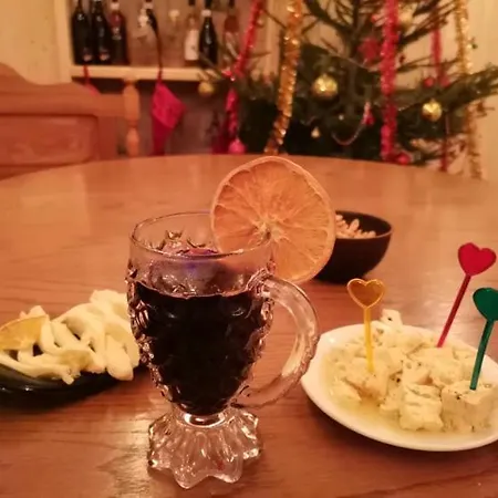 біла Verkhne-Studenyy