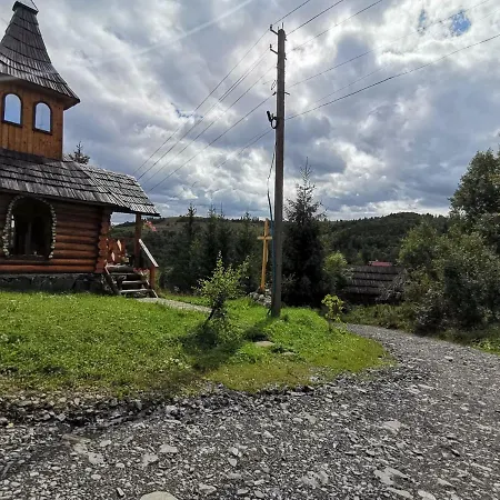 біла Lodge Verkhne-Studenyy