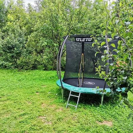 біла Lodge Verkhne-Studenyy