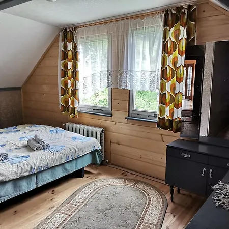 біла Verkhne-Studenyy