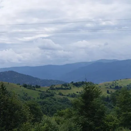 біла Verkhne-Studenyy