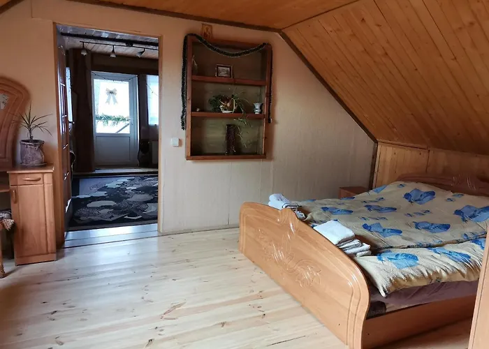 біла Lodge Verkhne-Studenyy